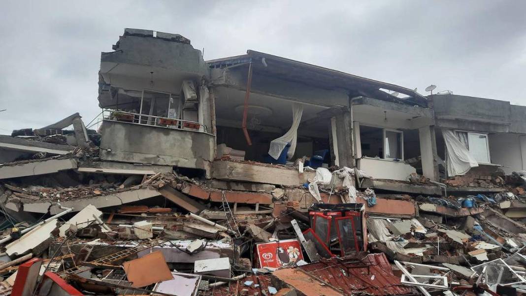 Acı haberi Oğuzhan Uğur bizzat verdi! Ekibine ulaşıp yolladılar: El kadar bebek donarak... 1